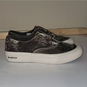SEAVEES Sunset Strip Sneaker Crush Shoes • Crushed Velvet • Women's Size 7